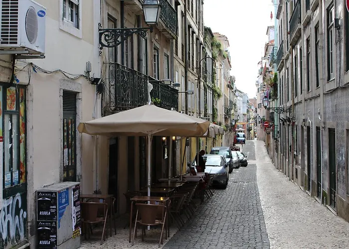 Апартаменты Bairro Alto & Flats By Village Лиссабон